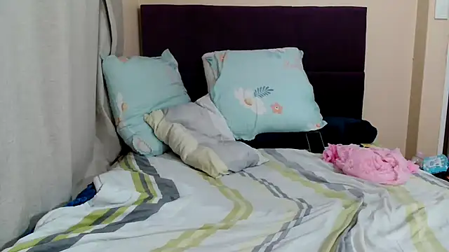 bbw255 (F milf) - clap ass and dance nude