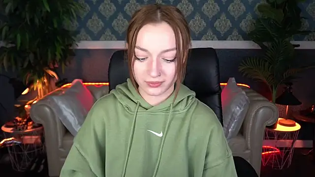 Foxy Mayy (FoxyMayy)