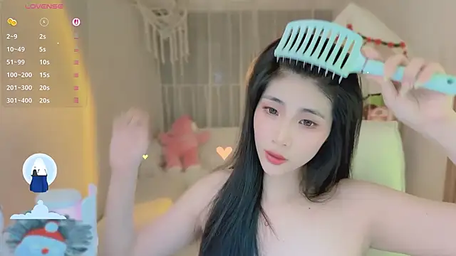 美女Vaidurya-Yolo在线直播