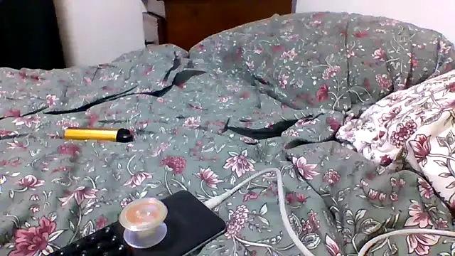 Off_the_Lesh's live cam