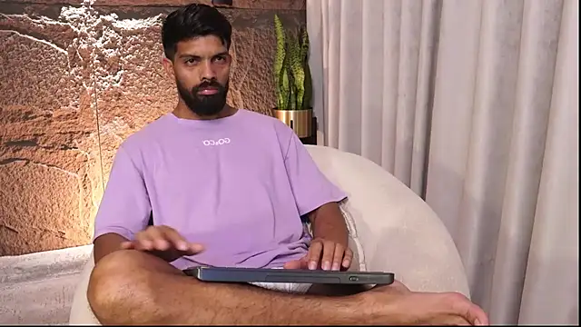 DannSaenz live sex cam