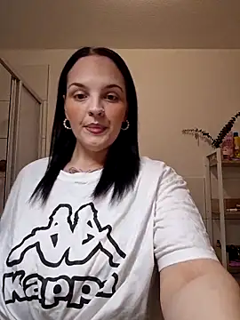 JUJUICY- from StripChat is Freechat