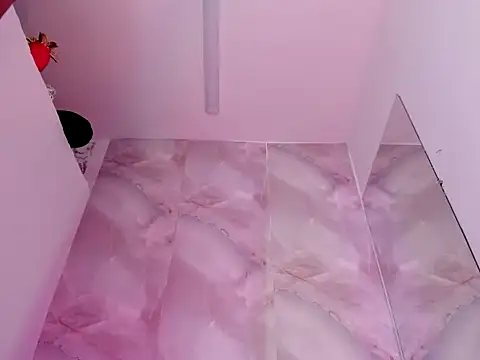 ellybloom - EllyBloom's free webcam - UK Sex Cams