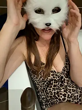 spritzmaus (F milf) - 99 FOR NEW SQUIRT ON CAM VID