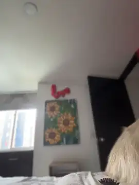 Webcam Model (salomesweet13)  is live.Free join now!