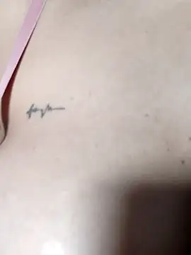 Webcam Model (Molly_newman6) is live