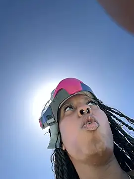 Your_Paris live sex cam