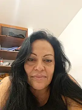 Webcam Model (viviana-sexi) is live