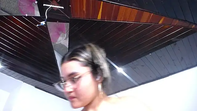 kathe-mills235 (F teen) - rub my clit slow