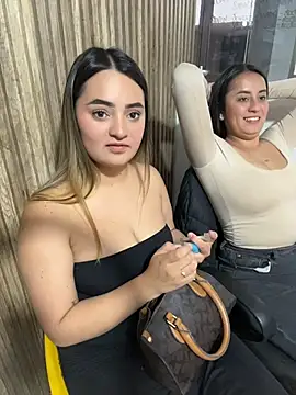 Antonella_Julieta webcam