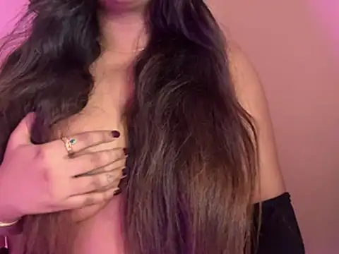 Webcam Model (Its_cherry_magic)  is live.Free join now!