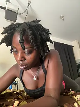 choclatepeaach webcam