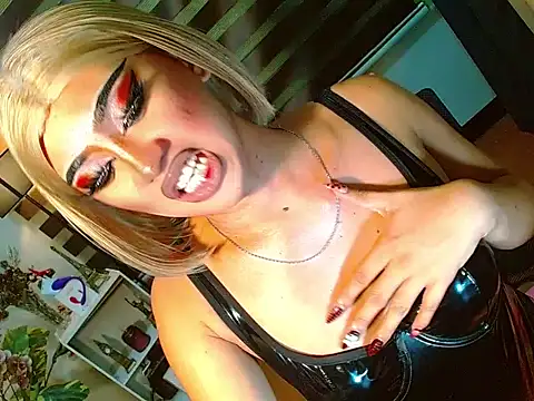 HOLLYWOOD_QUEEN_88 webcam