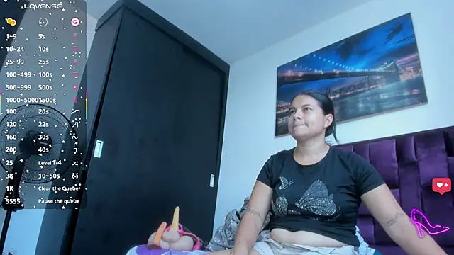 Alicia_Whitee webcam