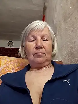 KlaudiaDarling webcam