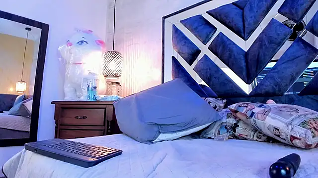 annie_vega17_ (F milf) - dirty blowjob