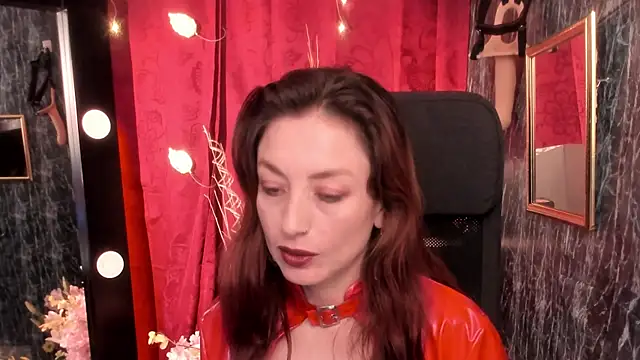 Queenscarlettsecret webcam