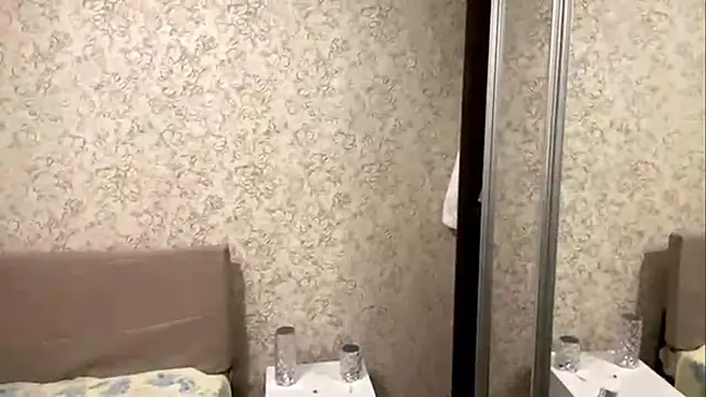 sophieniktashu - SophieNiktashu's free webcam