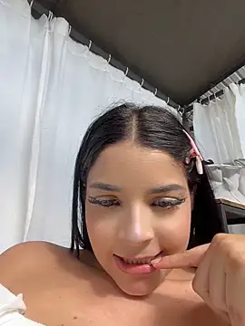 ArieliciousXXX's room