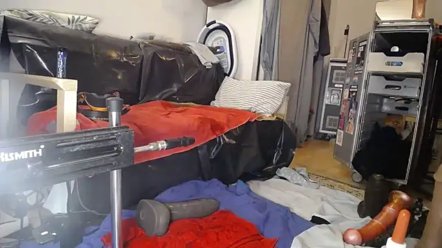 natjuk (Ask my age) - Hungry hole!!