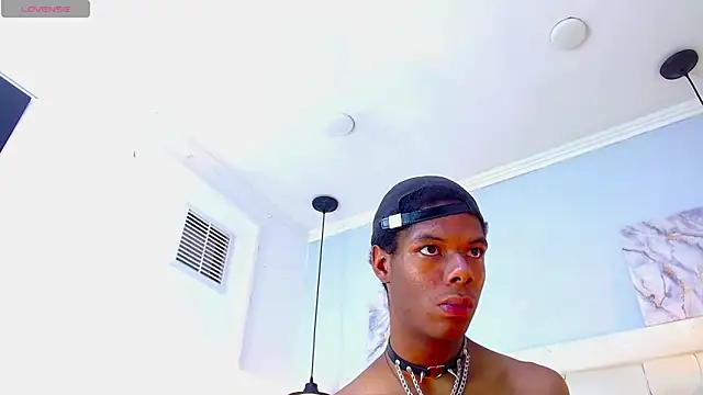 Santiago_Ortiz_ webcam