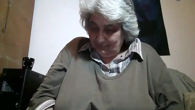 ExquisiteMature webcam