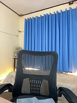 Mimi_Mckinley webcam