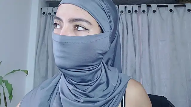 jade_nassar (F young) - doggy style squirts