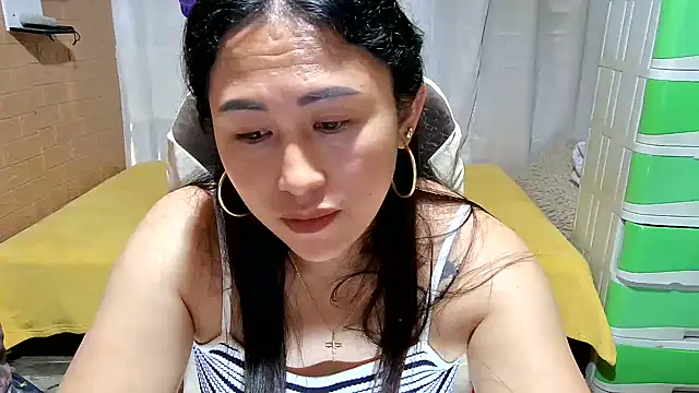 Filipina_Desire webcam
