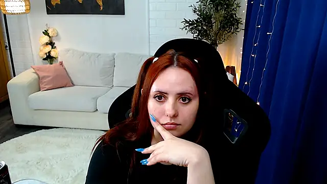 Hennessy_bunny webcam