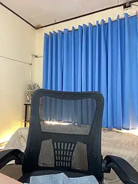 Mimi_Mckinley webcam