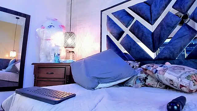 annie_vega17_ webcam