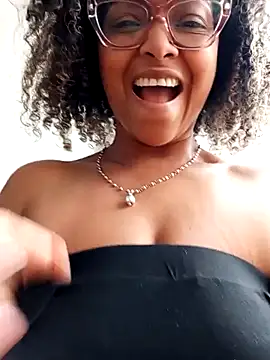 biiancaestradaa (F milf) - fuck my pussy in public