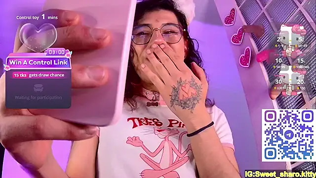 Sweet-SharoKitty's room