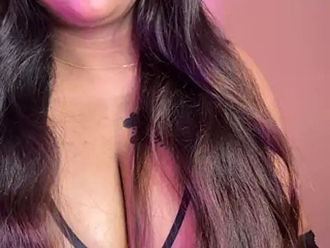 Its_cherry_magic webcam