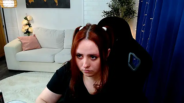 Hennessy_bunny webcam