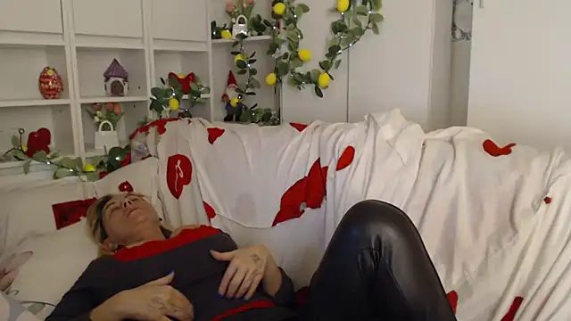 _karolynesyera_ webcam