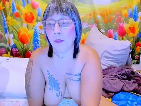 indianroxy webcam