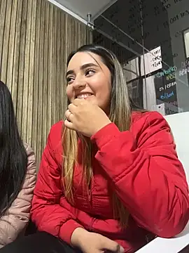 Antonella_Julieta webcam