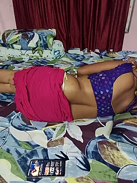 Webcam Model (Little-Roshni) is live