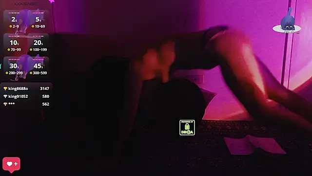 虛實貓，一個在地球的人類/靈媒/主播/詩人。🤍想嘗試當主播的女孩歡迎與我聯繫