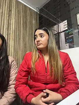 antonella_julieta (Ask my age) - Pussy slap with paddle x 5 🔥