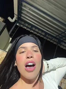 Rafaellaz Live Webcam on Stripchat