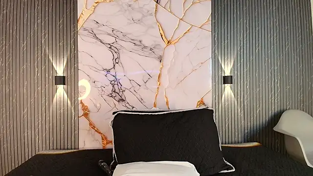 big_tits_in_your_face webcam