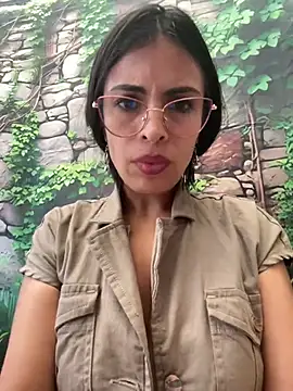 astrid-- - Astrid--'s free webcam - UK Sex Cams