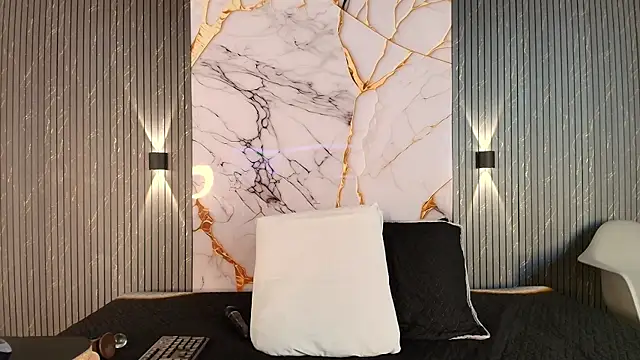 big_tits_in_your_face webcam