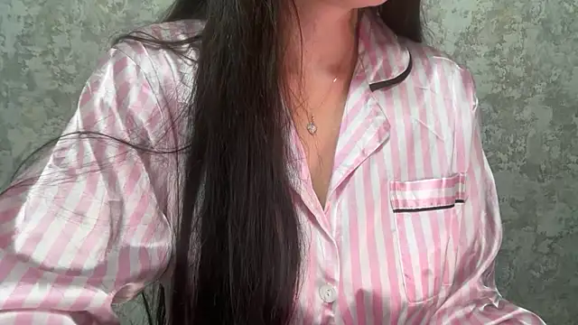 Angelinaa19 webcam