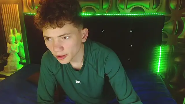 cruz_dante (M twink) - CUMING IN PUBLIC