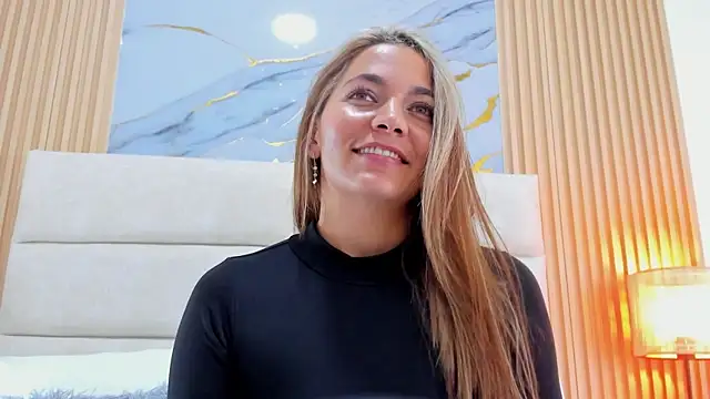 Mia_Malkovaa_ webcam