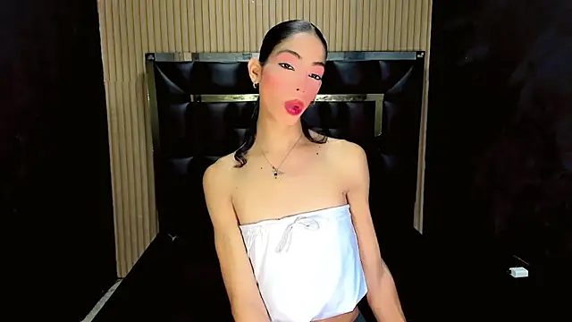 Luna_and_valery webcam